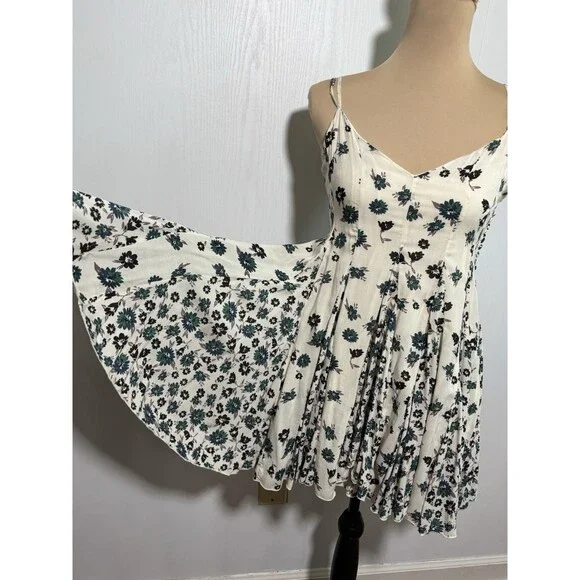 Free People Babydoll Mini Dress Women's 2 Green Floral Spaghetti Swing Fairy New - Picture 3 of 12